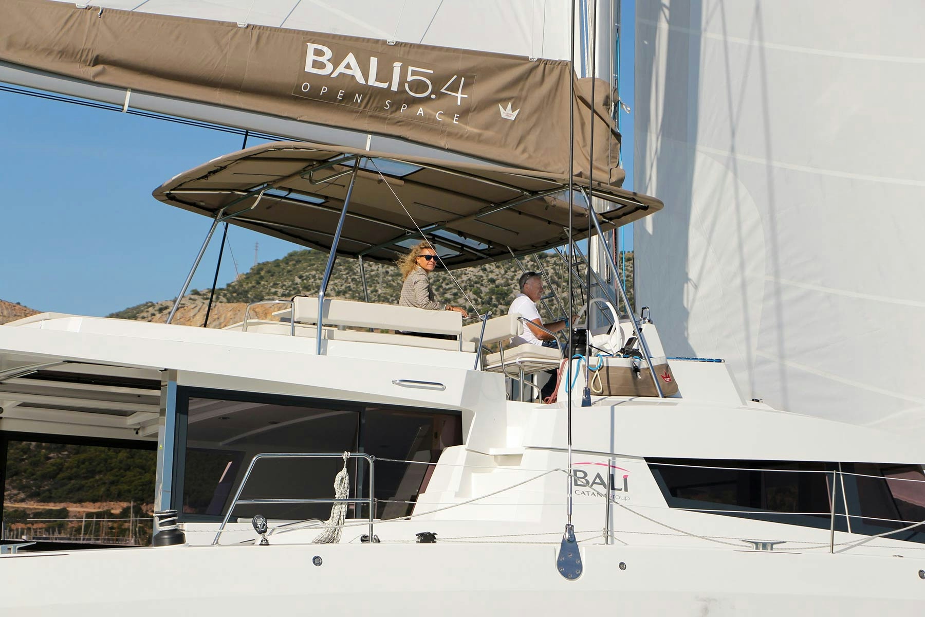 Bali 5.4 - Total covering - Yacht Wrapping