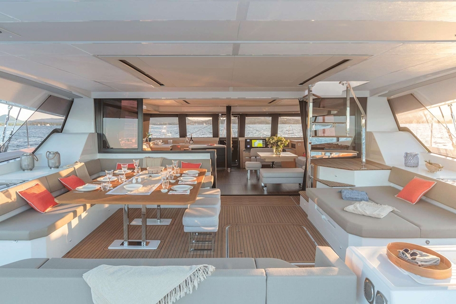 Fountaine Pajot Alegria 67