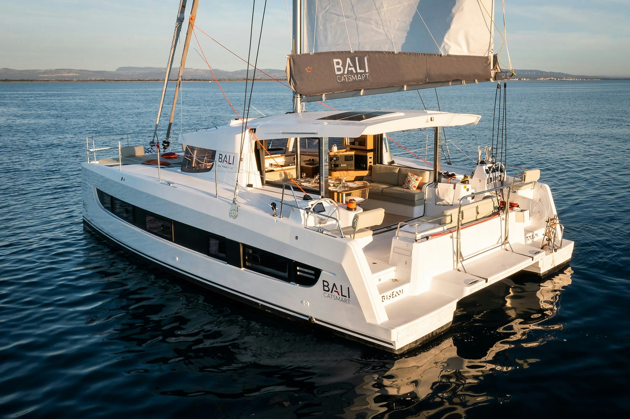 bali catamarans usato